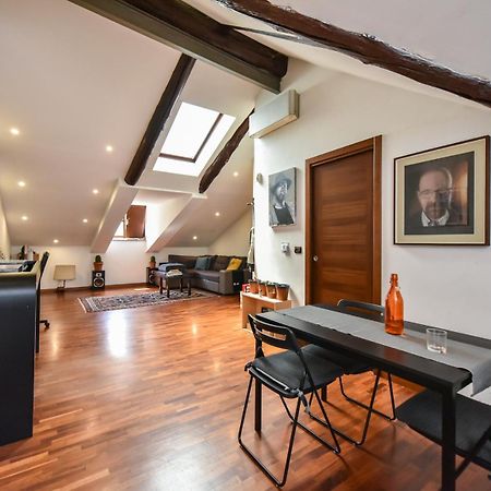 Modern Apartment Piazza Statuto Porta Susa Fs Turin Luaran gambar