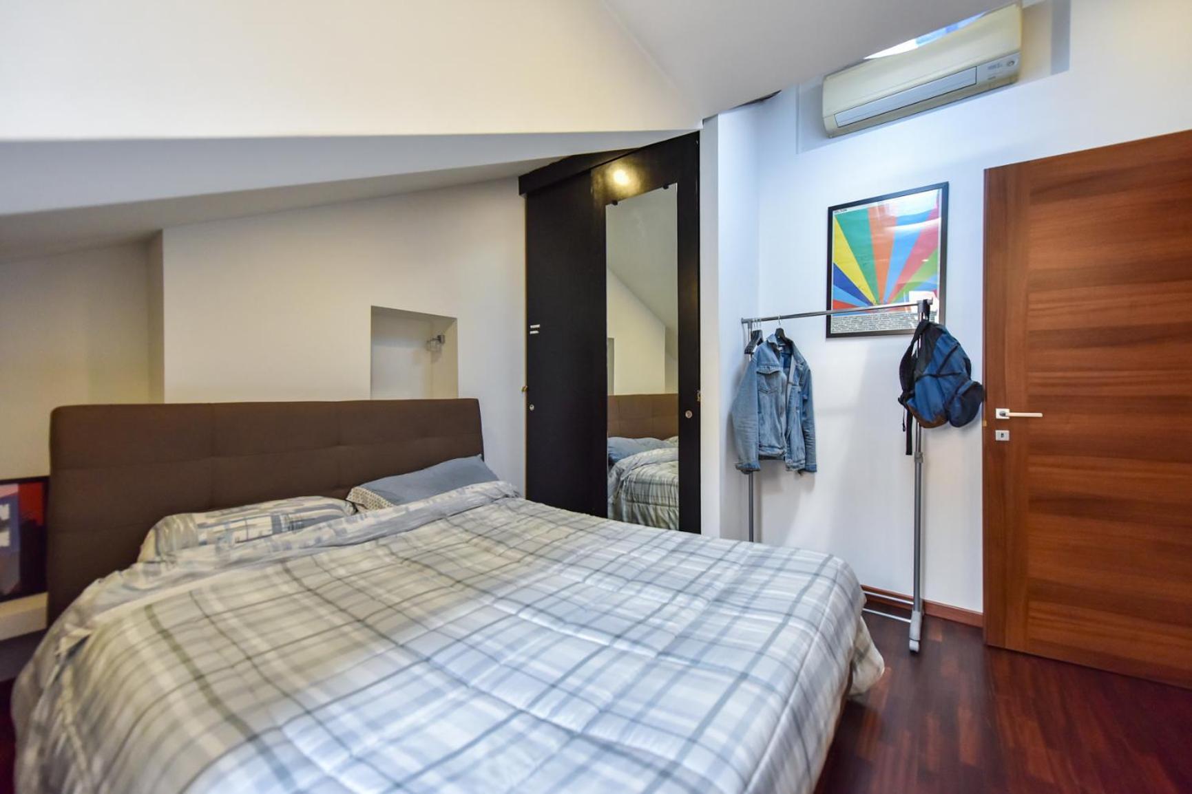Modern Apartment Piazza Statuto Porta Susa Fs Turin Luaran gambar