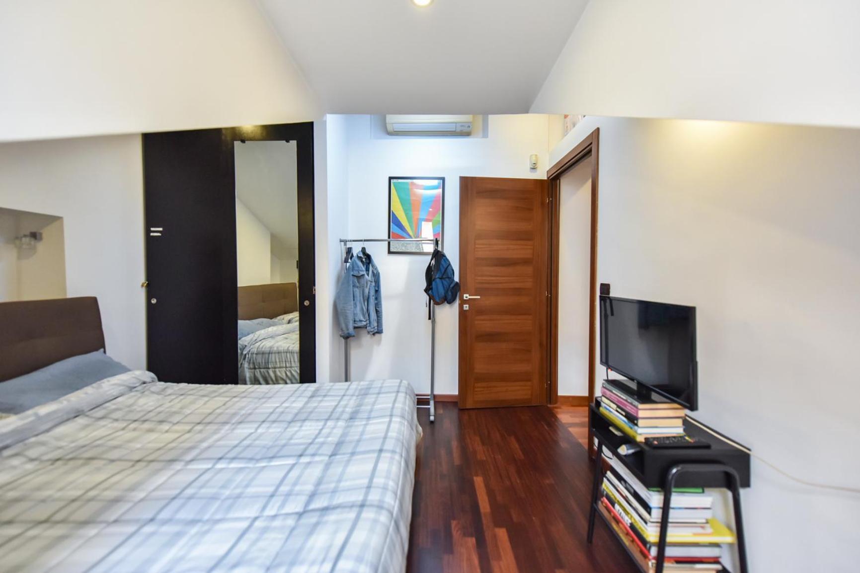 Modern Apartment Piazza Statuto Porta Susa Fs Turin Luaran gambar